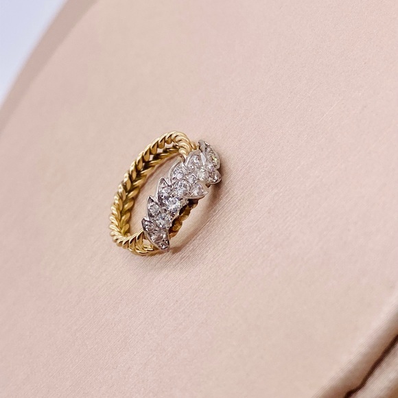 EUC Vintage 14k Gold .50 ct. Diamond Cluster Floral Leaf Cocktail Ring - Picture 13 of 17